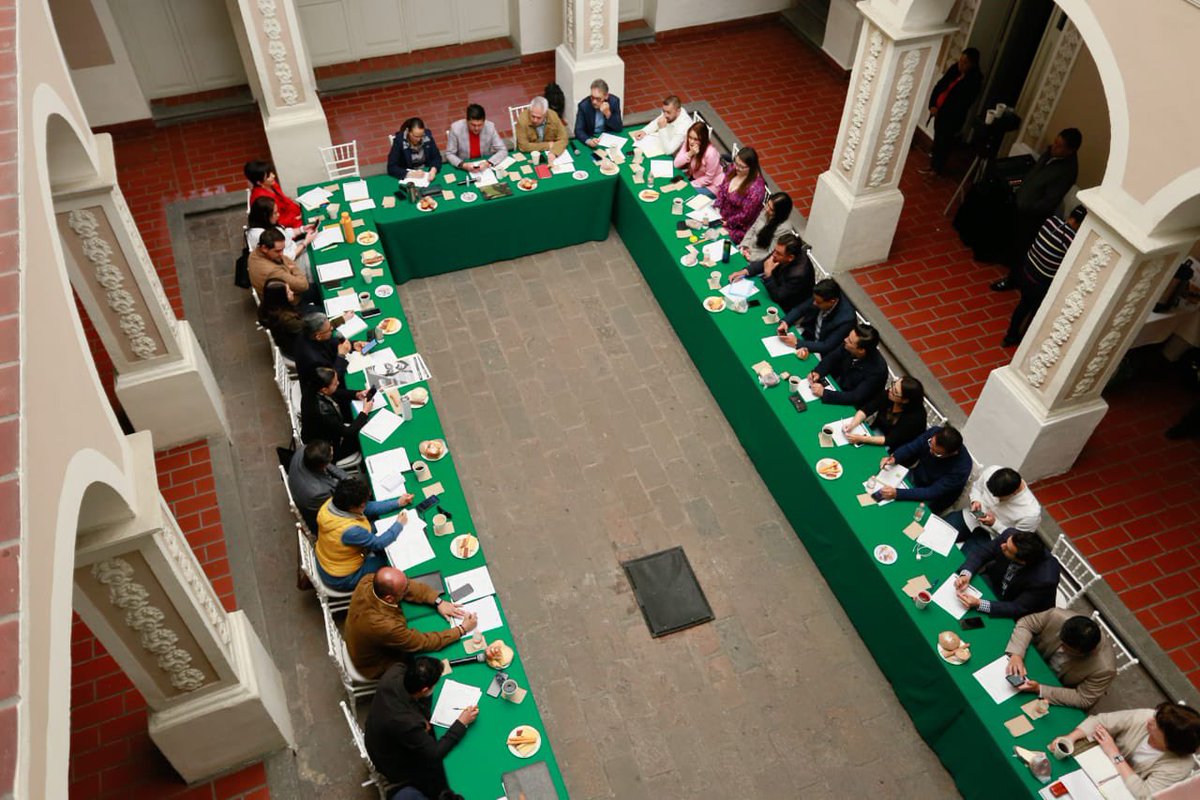 patrimonio_mex's tweet photo. Iniciamos actividades este viernes con la reunión rumbo a @Filem_Mx 2023.

Estamos trabajando para que vivas la mejor experiencia literaria en la entidad.
 ¡Próximamente! https://t.co/C8fgMNlrPm