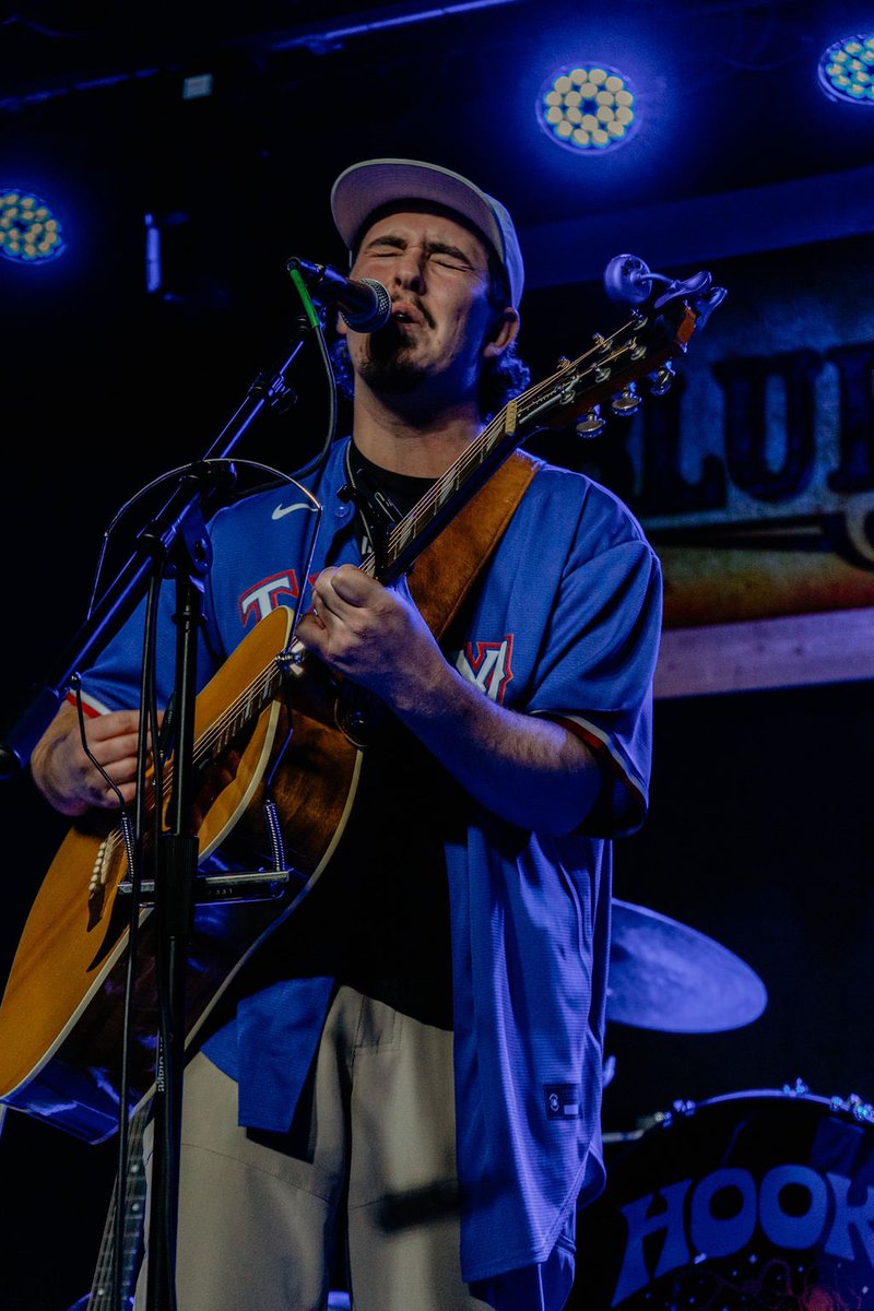 brettpmusic's tweet photo. Union 28 in Midlothian TONIGHT with the lads @zachwelchmusic and @Randy_Hoyet! Music starts at 7. Be there https://t.co/T5EPFGviAA