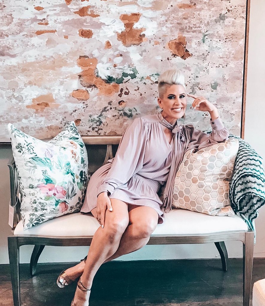 Friday feeling 💃🏼
⁣
My favorite thing to wear 👗 (other than my Tennis workout gear &amp; sweats 🎾😂) 
⁣
#fashionfriday #bossbabe #boss #entrepreneur #strongwoman #friday #fridayfeeling