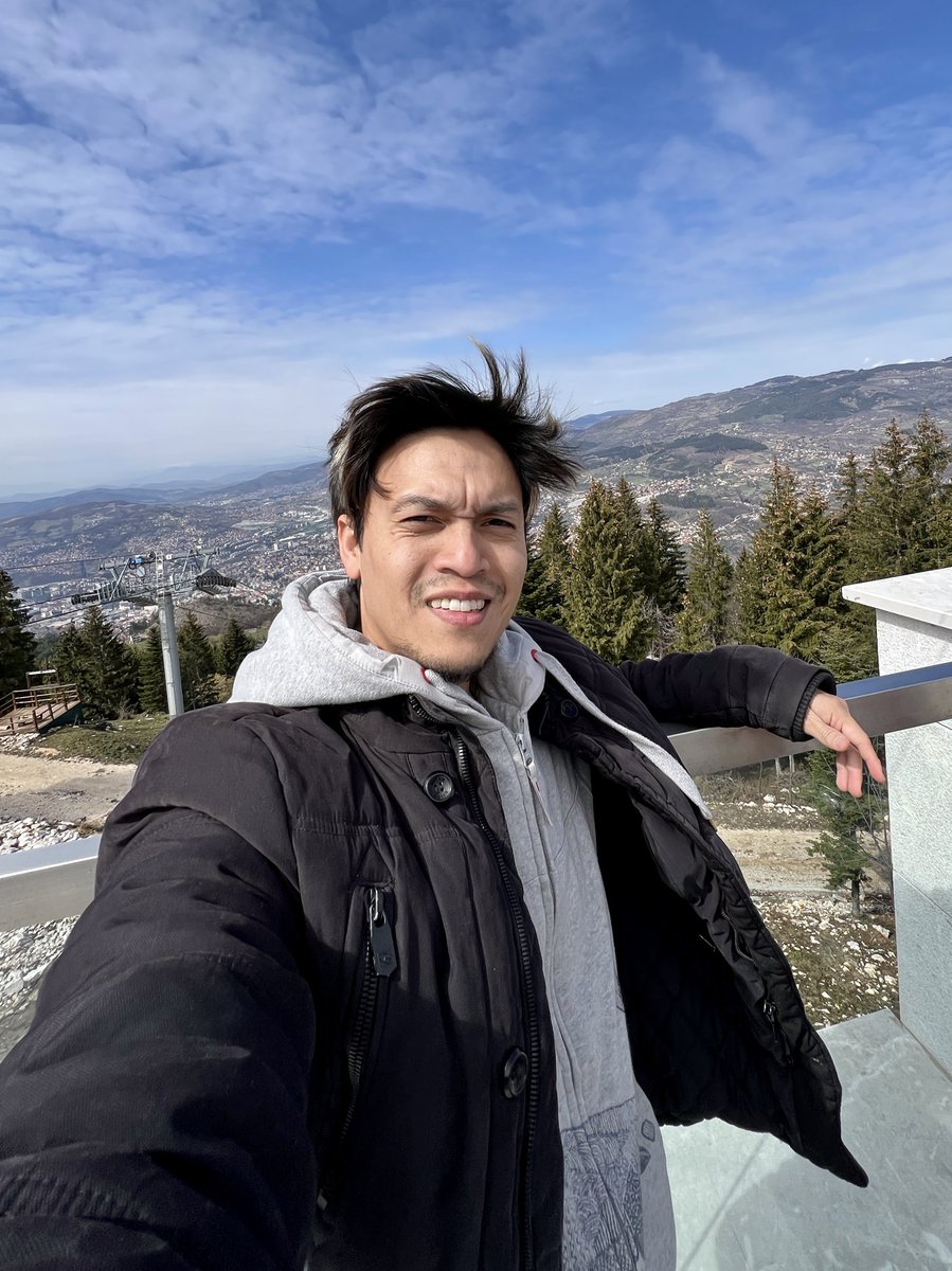 Abang nak pesan. Panjang ni. 

Antara ujian ketika meniti hari tua adalah ujian dengan adik beradik sedarah sedaging.

Ujian ini bukan ujian main-main macam zaman kanak-kanak dahulu. Jika dahulu zaman budak-budak, air dicincang takkan putus.

Tapi perbalahan adik beradik apabila