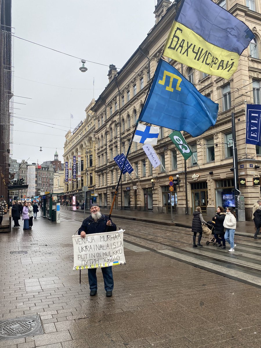 This is Abibullaev, a #CrimeanTatar in Finland. He was born in Uzbekistan, where his parents were deported by Stalin in 1944. He moved back to Crimea in the 1990s but had to flee it again after Russia’s invasion. 

Photo: @shrzderaliev