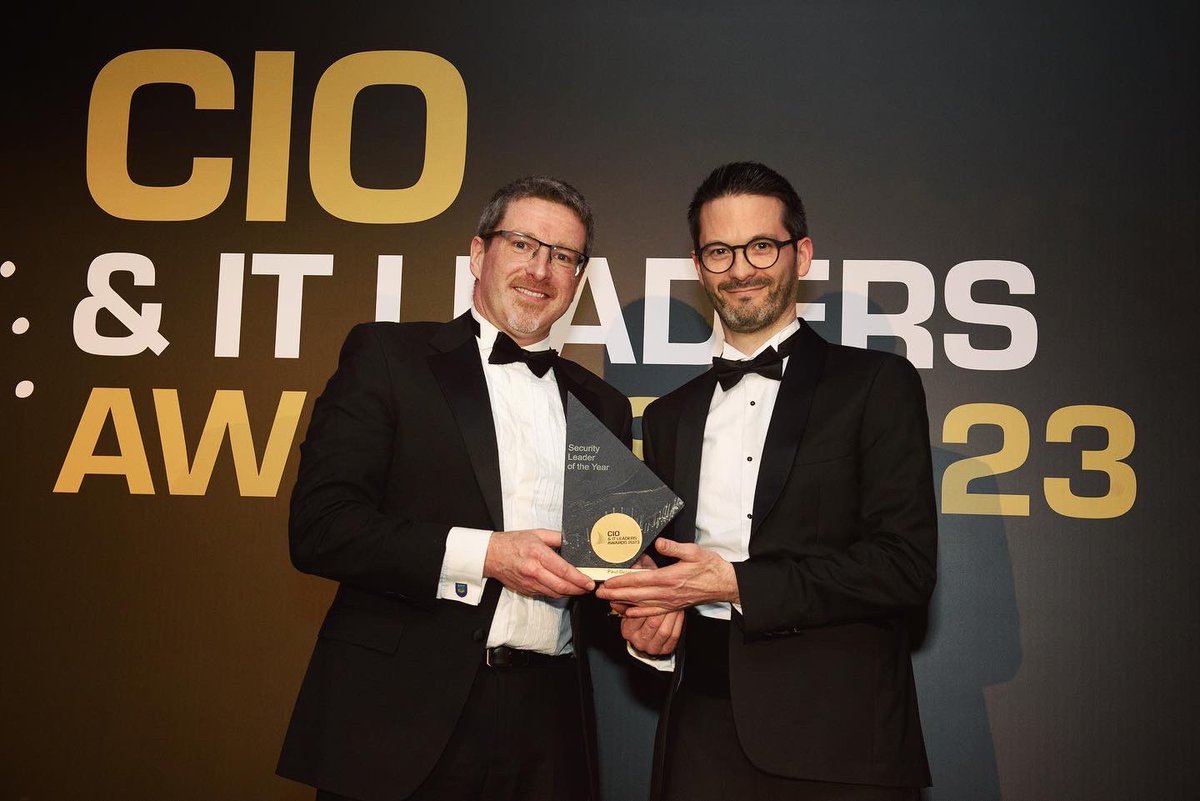 fintanmurphy's tweet image. We were delighted to sponsor the Security Category at the @CIOAwards23 last night in the @theshelbourne 

Congratulations to all the winners. 
It was a great night meeting many innovative and inspiring IT leaders in Ireland

#damsoncloud #cioawards #irishtech #googlepartner