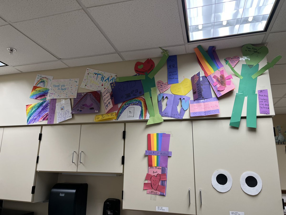 School Librarian Appreciation a little early since we’re off next week! @UCFSD <a href="/PESeNews/">Pocopson Elementary</a> <a href="/PocopsonUCFSD/">Pocopson Elementary</a> LOVE #ucflibraries!