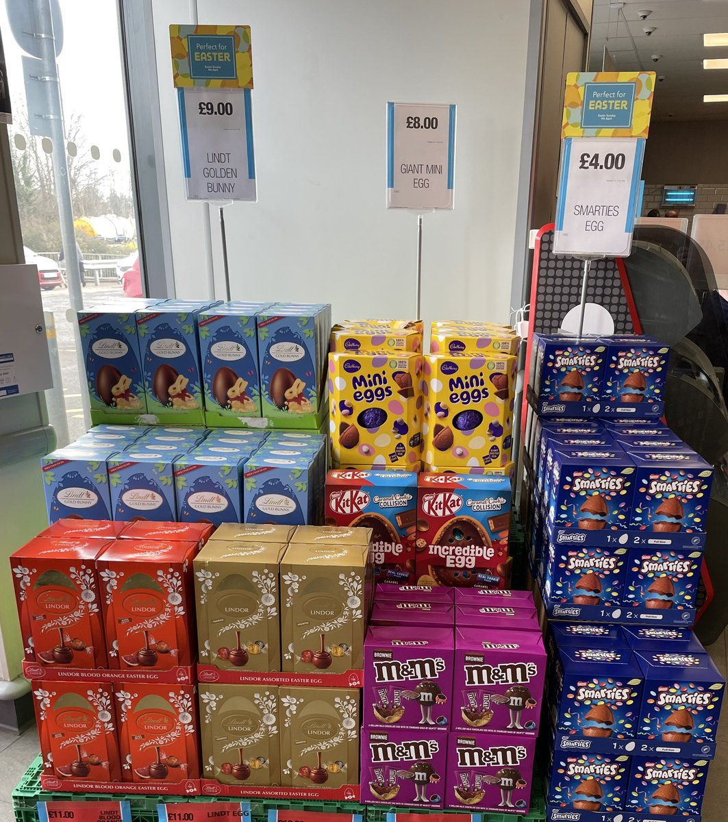 Ready for Easter trade in bishopton! @Poody1976 @andybDGM @KateGraham03