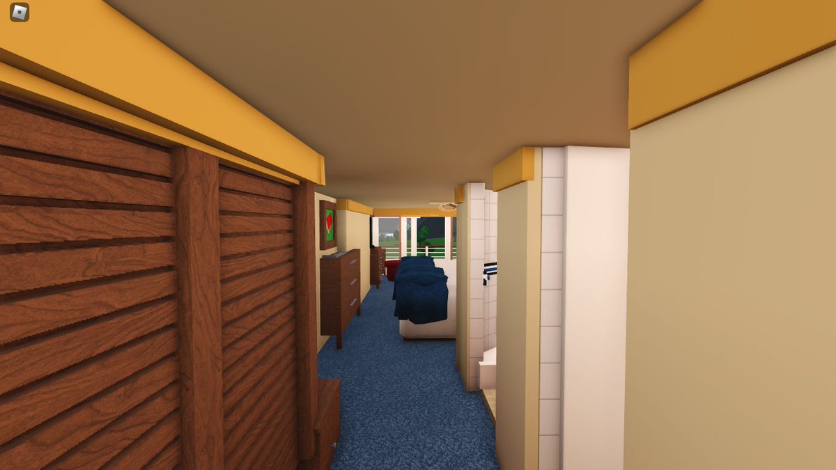 DisneyInfblox's tweet photo. One of our many amazing cabins for families to enjoy, coming soon in Disney Wonder! 🛏️

#bloxburg #bloxburgbuilds @FroggyHopz_RBLX @RBX_Coeptus  @cyder_tv @AshleyTheUni @fruitmcnare @ItsPeetahBread @AnixRBLX https://t.co/Z5K5V4dCEK