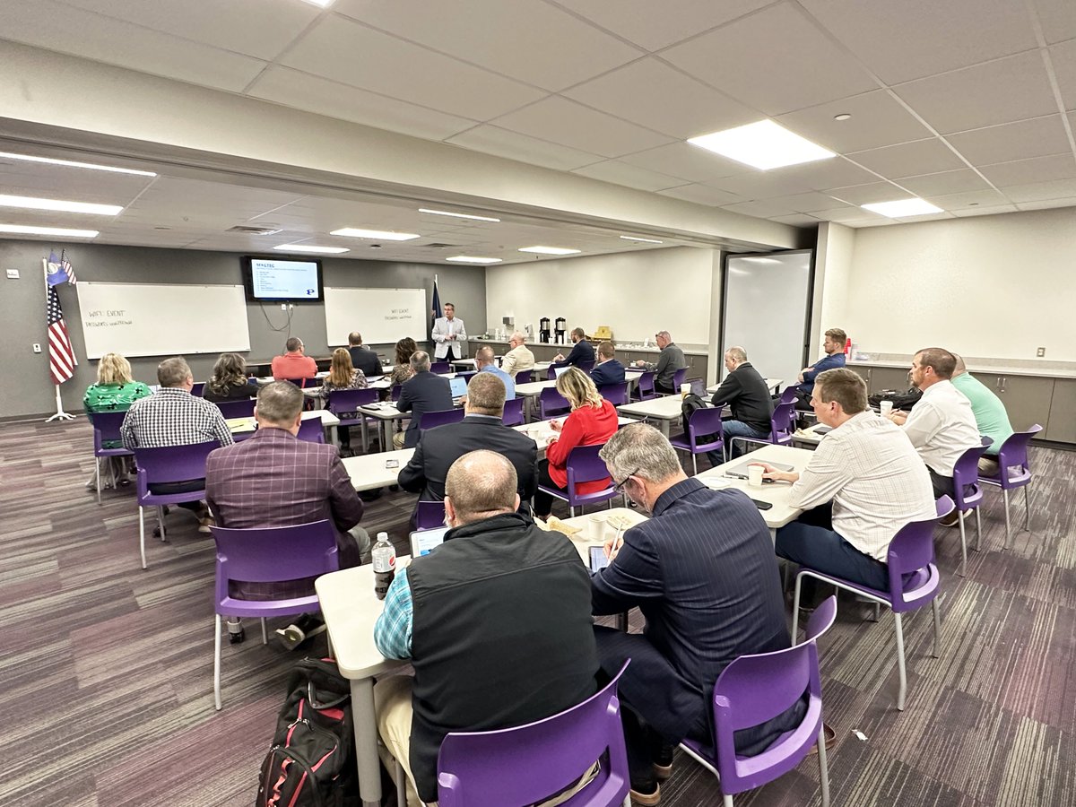 USD 250 was honored to host the <a href="/KASBPublicEd/">Kansas Association of School Boards</a>  BOLD Class of 22-23 this morning. 

Attendees heard from Mr. Proffitt about technology in our district, our incredible #CommunityPartnerships, and the #DragonExcellence of our students and staff!