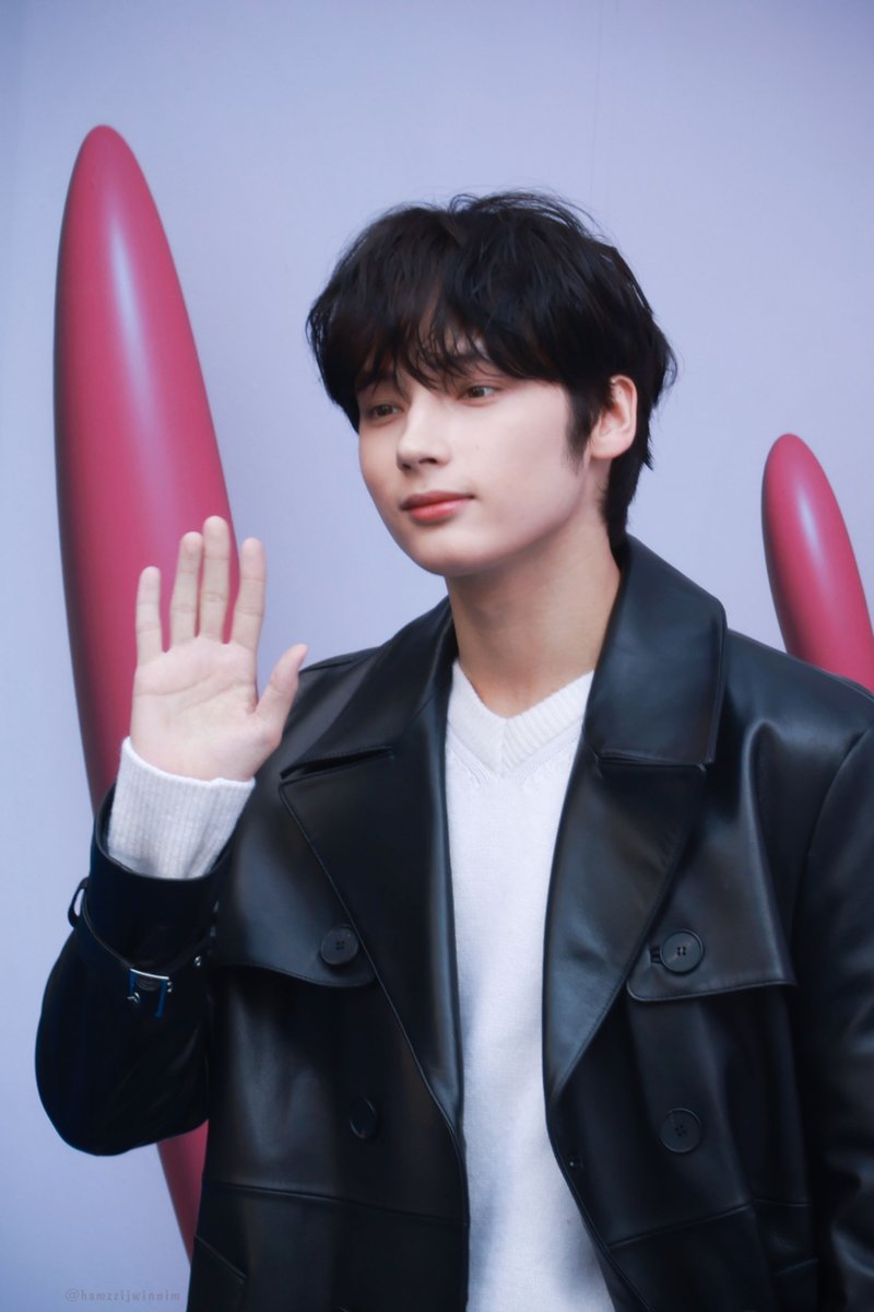 #휴닝카이 #투바투 #투모로우바이투게더
패션위크