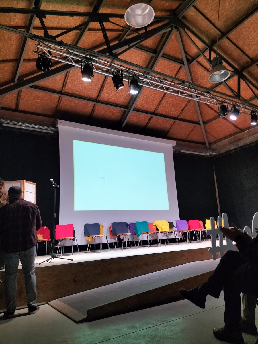 BlocOlesa_CUP's tweet photo. PRESENTACIÓ DE LA LLISTA 🟠 | Donem el tret de sortida a l'acte de presentació. https://t.co/75R6VxWnm2