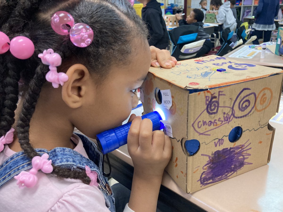 Happy Spring! With the classroom portion of our Intensive Arts Integration Program pilot coming to a close, exciting new things are just around the corner. 

Read more in March's E-News: conta.cc/438K43t