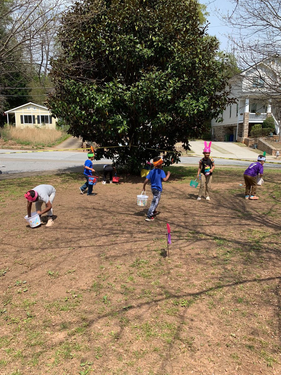 PandaLitCoach's tweet photo. π at the @parksideaps academic egg hunt πͺΊ. The Pandas are collecting eggs & solving literacy and math problems. #PandaCommUNITY πΌ @principalfoster @DrLisaHerring @drkalag @ParksideIB @THarrisAP1 https://t.co/Xf1ot4Gkjy