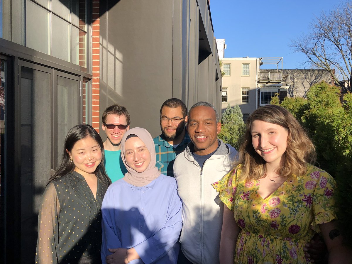 Katharine Krueger (@katleighkrueger) on Twitter photo A bittersweet day and the end of an era — my last day in the <a href="/Amankulor_Lab/">Amankulor Lab</a>. In February 2021, I moved from Munich <a href="/LMU_Muenchen/">Universität München</a> to Pittsburgh <a href="/UPMCHillmanCC/">UPMC Hillman Cancer Center</a> where <a href="/NdukaAmankulor/">Nduka Amankulor, MD</a> graciously brought me into the lab and under his wing for my master’s thesis. 🧵 A bittersweet day and the end of an era — my last day in the <a href="/Amankulor_Lab/">Amankulor Lab</a>. In February 2021, I moved from Munich <a href="/LMU_Muenchen/">Universität München</a> to Pittsburgh <a href="/UPMCHillmanCC/">UPMC Hillman Cancer Center</a> where <a href="/NdukaAmankulor/">Nduka Amankulor, MD</a> graciously brought me into the lab and under his wing for my master’s thesis. 🧵