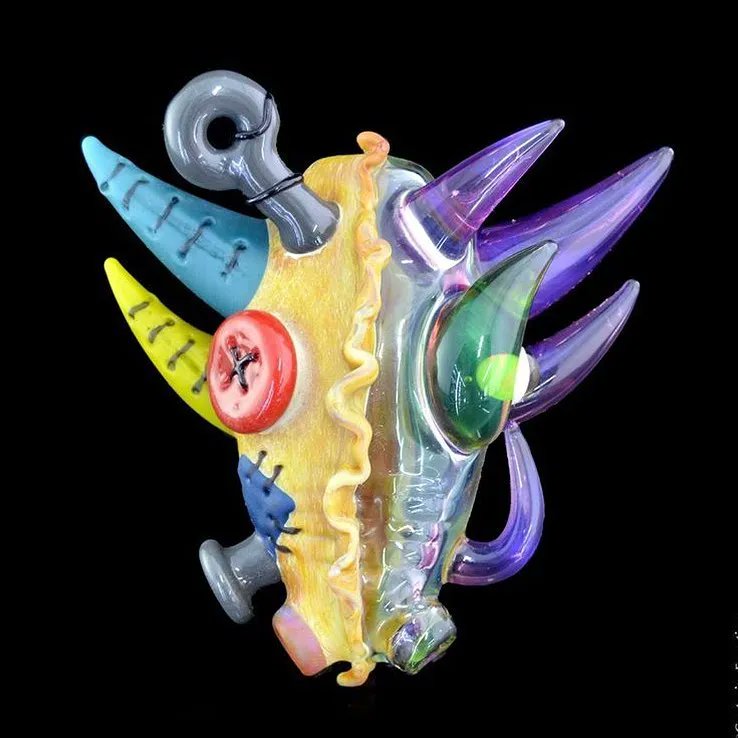 xfadeorg's tweet photo. Voodoo Dragon Pendant
Made by mikelunaglass x mullerglass #repost #artshare 

#glass #art #handmade #handmadeart #glassart #boro #borosilicate #rig #rigs #lathe #lathework #flamework #lampwork #functional #recycler #recyclers #heady #headyglass #dragon #pendant #voodoo https://t.co/MenF7lW2EX