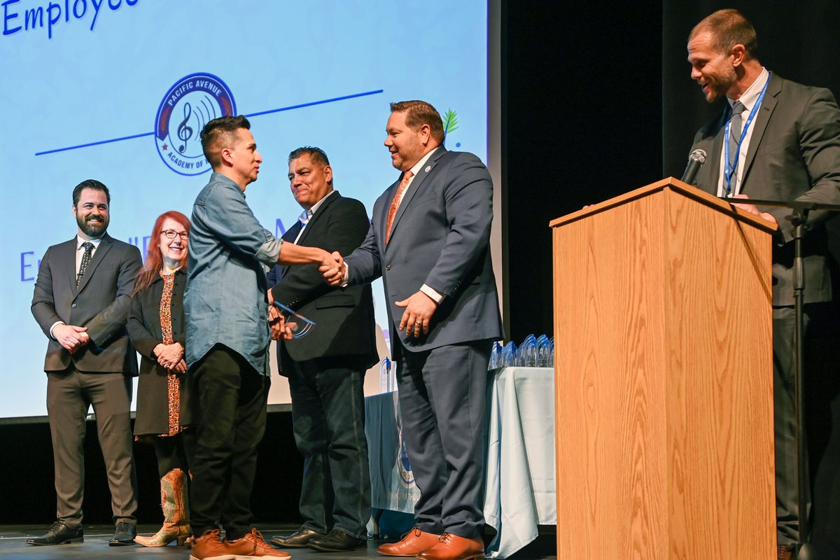 JUSD_Supt's tweet image. What an honor to recognize our incredible Employees of the Year at our Celebrating JUSD Educators event last night. Thank you to all of you for everything you do for students and families. You are the reason JUSD is such an incredible district. 
#jusd #jusdshares #jusdvision
