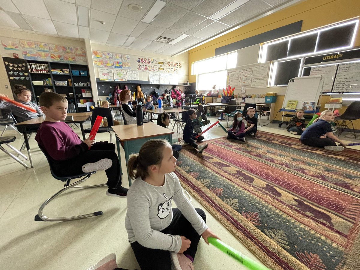 Miss David tweet media