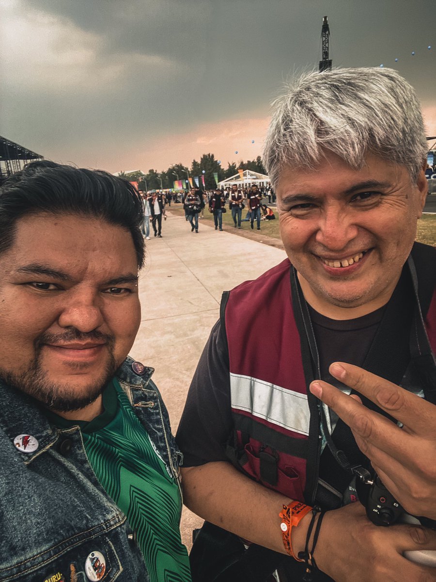 Recuerdo del #CC22 tuve la fortuna de encontrarme con el master de másters! <a href="/Jazzrockman/">Fernando Aceves</a> tipazo!