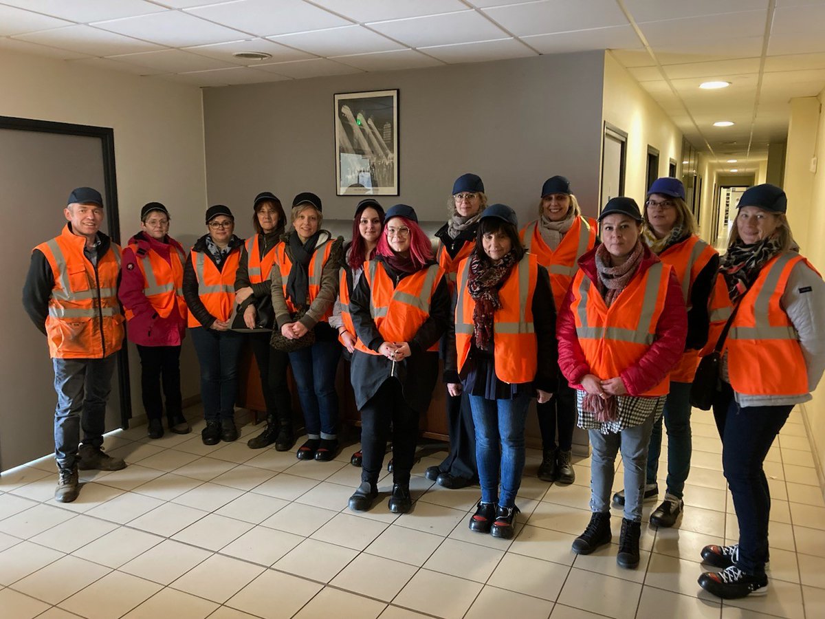 Visite de l'entreprise INVEHO UAB  par les conseillers des @poleemploi_HDF de BAPAUME et ARRAS : un moyen de renforcer la connaissance du secteur ferroviaire et de ses opportunités d'emploi 🙂. Merci à Mr CAULIEZ et à ses équipes pour leur accueil 👍 <a href="/MBESTELLE10/">Mickaël Bestelle</a> <a href="/sdewaele59111/">Sylvie Dewaele</a>