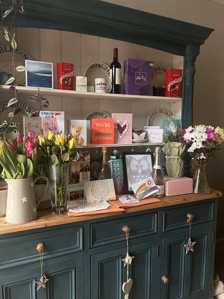 GemDonaldson's tweet photo. I cannot believe the outpouring of kindness and generosity from families and colleagues on my last day @FawleyInfants thank you everyone 🥰☺️ #appreciation #thankyou #edutwitter #kindness https://t.co/7HMDJBqyCh