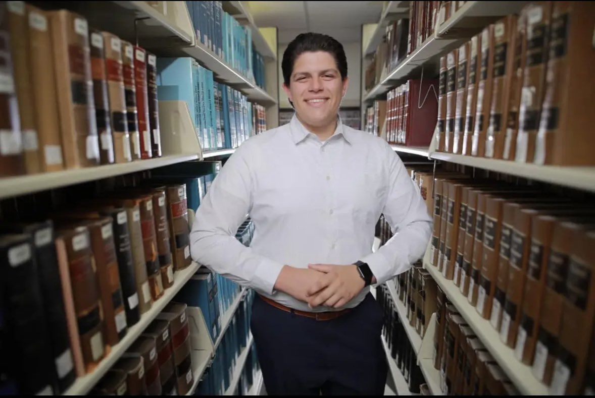 eric_ervin's tweet photo. So proud of my son, @Big_Erv67 on his successful campaign to become the @UToledo Law School’s Student BAR Association President! #bigthings https://t.co/NFQ8Jktn16