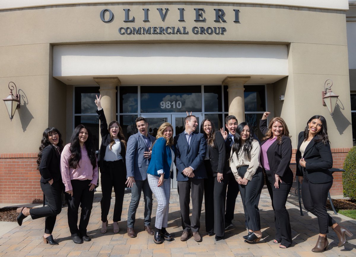 OCG16's tweet photo. Our team is here to help YOUR business succeed and grow into a new space! 🏢

Check out our full list of services at https://t.co/Qny1oSRZiR

If you have questions email us at receptionist@oliviericommercial.com | 661.327.1200 https://t.co/lMU7UZCj4t