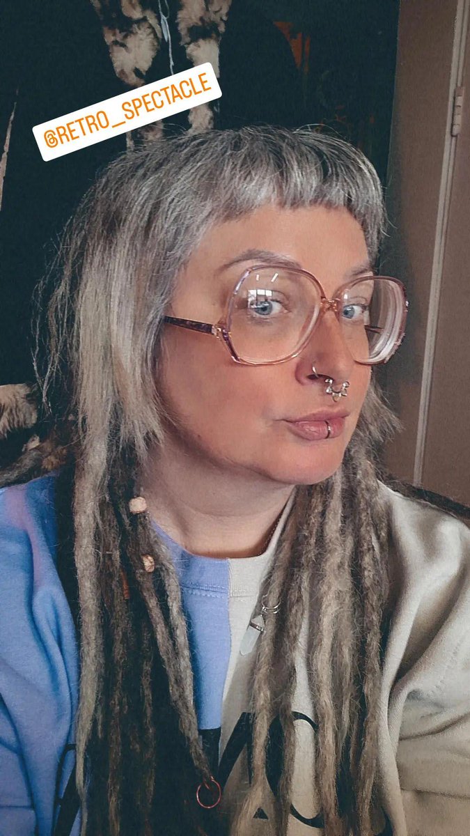 crystalscrowns's tweet image. Grey is okay #grombre