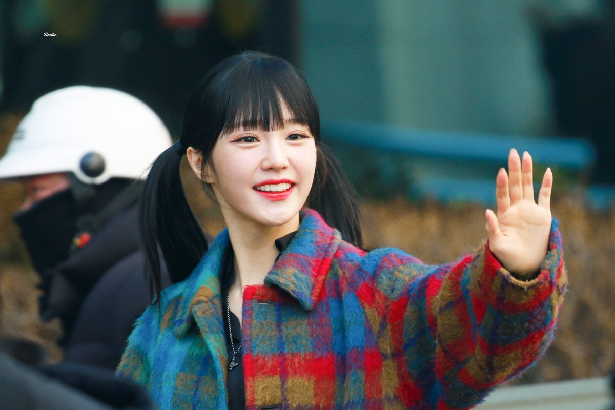 230120 뮤뱅 출근
예븐사람조아,,
#HappyAprilFoolsDay 
#우아 #나나