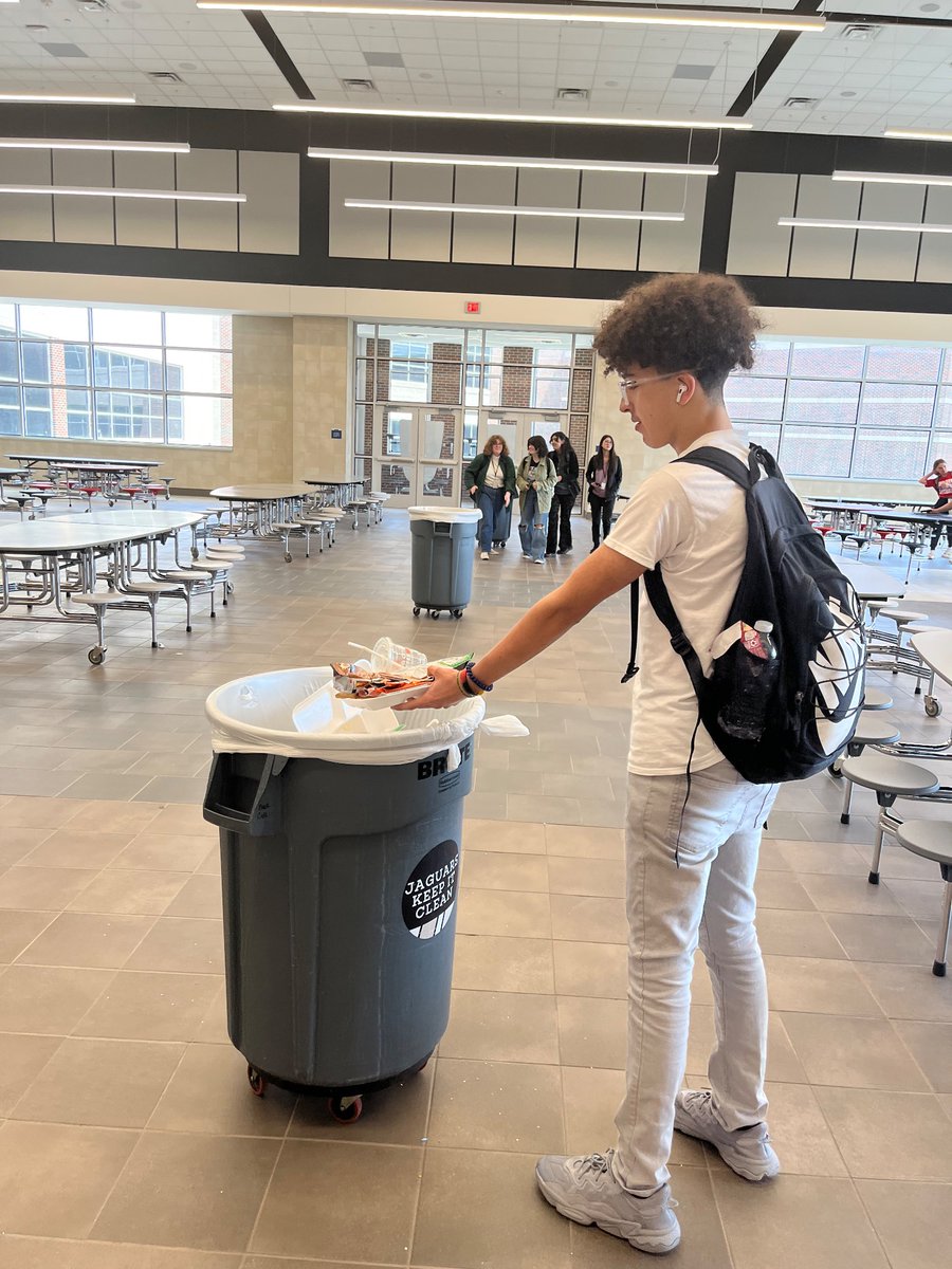 SilverStag12's tweet photo. Shout out to @Tye_smith25 for helping me pick up trash after lunch. I’m proud of this guy and the man he is turning into.
#JAGCOMP23 @HeritageFtball #MotionMen https://t.co/UxFlwV41a9