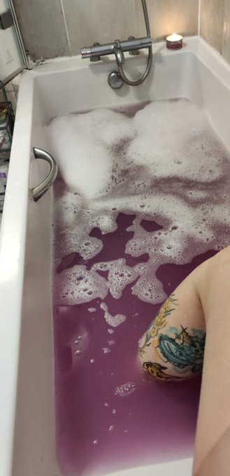 Princess MV 👸 - ✨️'s pics and videos - FskPypwWcAEBPaD jpg:small image 6