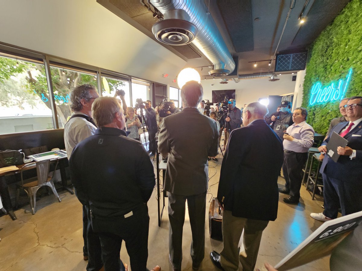 Randy Keating (@randykeating) on Twitter photo The 4 mayors who made #Tempe the jewel of the Valley.
Each has dedicated their lives in service to our city.
Each used their voice to encourage Tempeans to approve the TED.
Join us! Vote Yes on Props 301, 302, 303
<a href="/HarryEMitchell/">Harry Mitchell</a> <a href="/NeilGGiuliano/">Neil G Giuliano</a> <a href="/hughhallman/">Hugh Hallman</a> <a href="/AZMayorMitchell/">Mayor Mark Mitchell</a> The 4 mayors who made #Tempe the jewel of the Valley.
Each has dedicated their lives in service to our city.
Each used their voice to encourage Tempeans to approve the TED.
Join us! Vote Yes on Props 301, 302, 303
<a href="/HarryEMitchell/">Harry Mitchell</a> <a href="/NeilGGiuliano/">Neil G Giuliano</a> <a href="/hughhallman/">Hugh Hallman</a> <a href="/AZMayorMitchell/">Mayor Mark Mitchell</a>