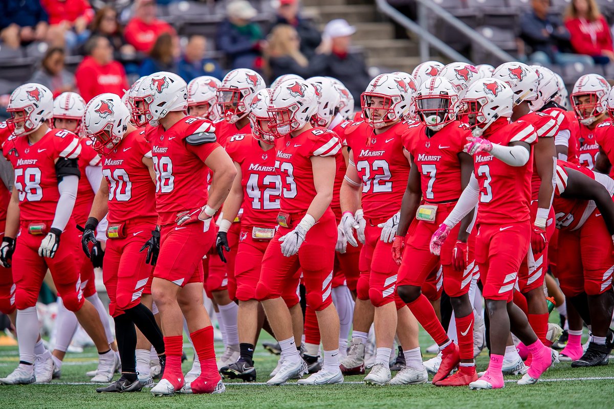 Thank you <a href="/CoachParady/">Coach Parady</a> and <a href="/Coach_Creed/">Bill Creed</a> for an awesome day with the <a href="/Marist_Fball/">Marist Football</a> team!  Learned a ton about the program and the campus as a whole!
<a href="/coachdcord/">Dave Cord</a> <a href="/desalvocrew/">Angelo DeSalvo</a> <a href="/LamarMcKnight_/">Lamar McKnight</a>