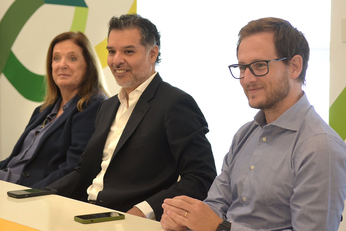 investBA tweet media