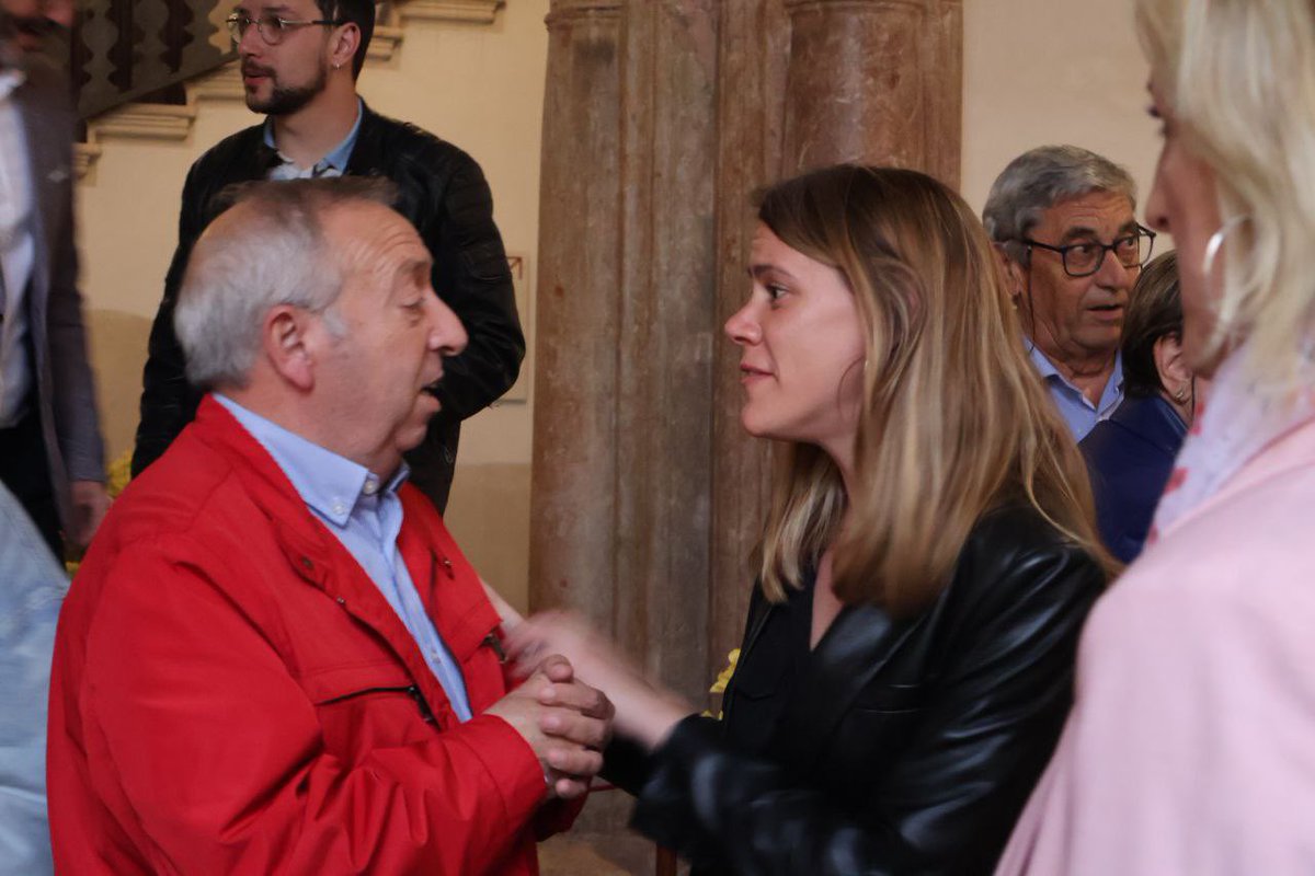 Podem_Palma's tweet photo. 🏅Avui s'han entrgat els premis Rosa Bueno de #Palma

🗣️La nostra regidora @CCostadelrio: "Aquests premis reconeixen la feina desinteressada de les entitats veïnals per tal de reforçar la participació ciutadana integradora, que tenen molt presents els col·lectius més vulnerables" https://t.co/k1cA4QPZHI