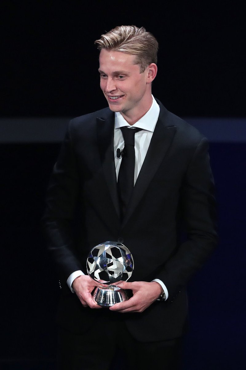 puiglover's tweet photo. Frenkie De Jong's UCL Legacy💫:

A THREAD 🧵 https://t.co/ZoQzXw889p