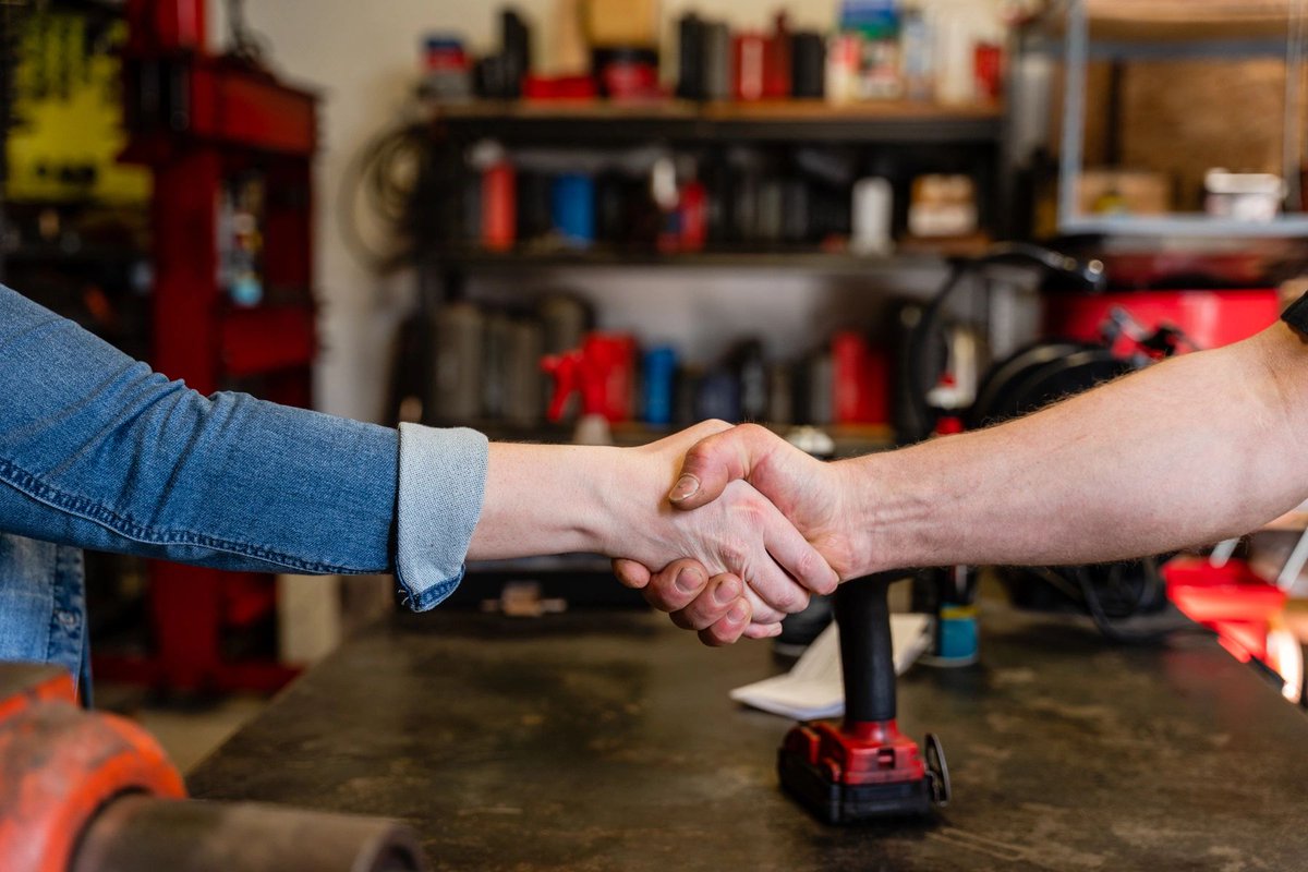 CompleteAutoWA's tweet image. Professionalism and reverence for our customers&apos; unique situations define us. How would you describe your experiences with our shop? #CompleteAutoRepairServiceSnohomish #LawnmowerRepair #GeneratorRepair #DieselRepair #SnohomishCarShop