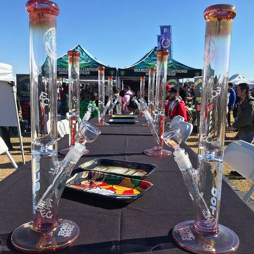 errlcup's tweet photo. Do you have what it takes to compete in #BongWars and finish the final 2 gram bowl first?!
Bong wars is back this fall. Stay tuned for your chance to compete and take home the heavyweight chain!!
#errlwars #vapewars #errlcup #errl #cannabis #marijuana #high #stoned #awardwinning #dank #nft #battleofbongs #bong #stoner #thc #cannabisfestival #cannabiscup