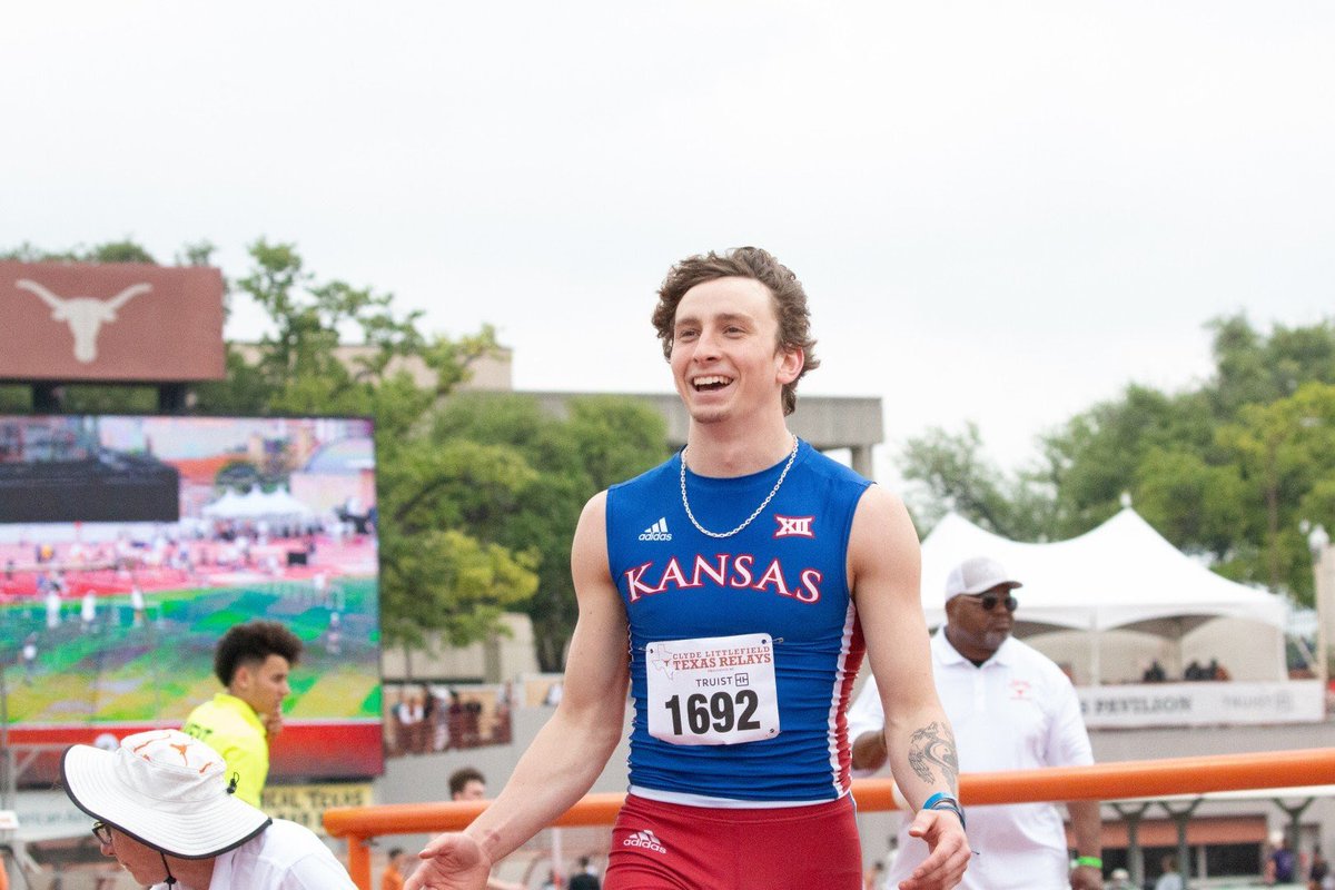 kansastfxc's tweet photo. 👏 A 7.59 meter mark in the men’s long jump for the freshman 👏 

Tayton Klein takes 6th place at today’s Texas Relays 💥 https://t.co/ndB4RJsivH