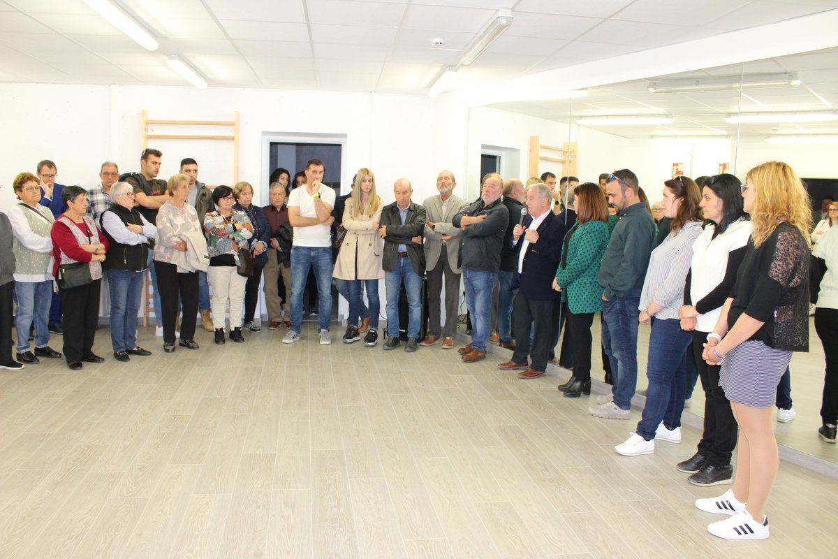 DPHuesca's tweet photo. #Altorricón cuenta con un Espacio Deportivo renovado 🏊‍♀️🧘‍♂️🤸‍♂️🏋️‍♂️, visitado hoy por el presidente de DPH, Miguel Gracia. El centro reabre al público este mes de abril, tras las últimas actuaciones realizadas en las que ha contribuido la #DPHuesca

Más datos: https://t.co/l31QTjIHEF https://t.co/XvbAW9ioB5