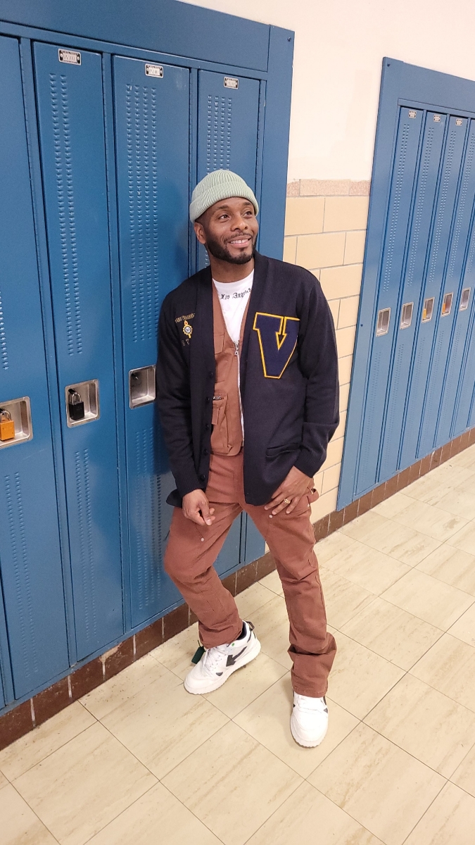 Chicago Vocational STEM (@chi_voc) on Twitter photo We were so honored and excited to welcome back alum <a href="/Iamkelmitchell/">Kel Mitchell</a>. Thanks for sharing your words of wisdom with our students. It was an awesome day! We were so honored and excited to welcome back alum <a href="/Iamkelmitchell/">Kel Mitchell</a>. Thanks for sharing your words of wisdom with our students. It was an awesome day!