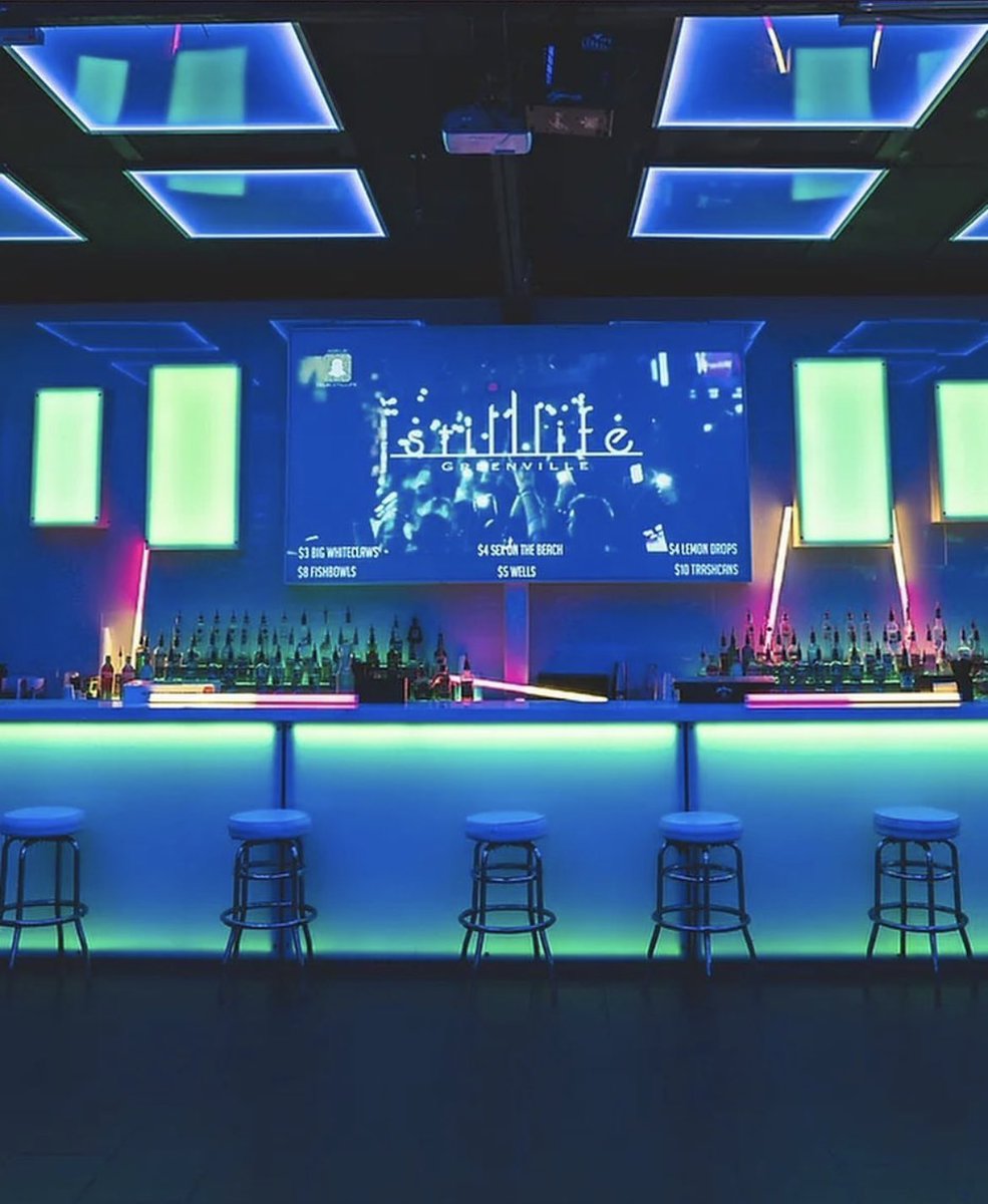 CarolinaChamber's tweet photo. Join us April 4th, 2023 at our next CHYP Event. Hosted by @StilllifeUNC on their Rooftop Lounge. This event will be from 5:30 - 7:00 p.m.
 Register today! https://t.co/RZaoiLeQHU https://t.co/UWEaZnvaSt