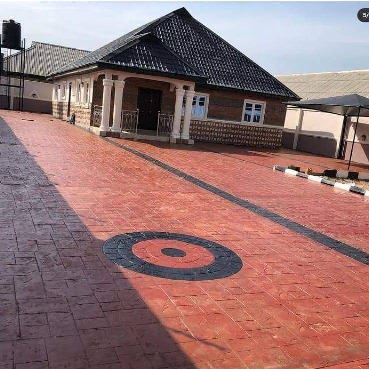 floor_stamp's tweet image. Choose the right people to handle your Job at all cost, we deliver anywhere &amp;amp; everywhere....Our designs are quality &amp;amp; topnotch 👌Done &amp;amp; Dusted💯 Call or whatsapp 08069152464 us today.
Nationwide delivery. 
#Construction #ikoyiproperty #viral #trend #realtors #PeterObi4President