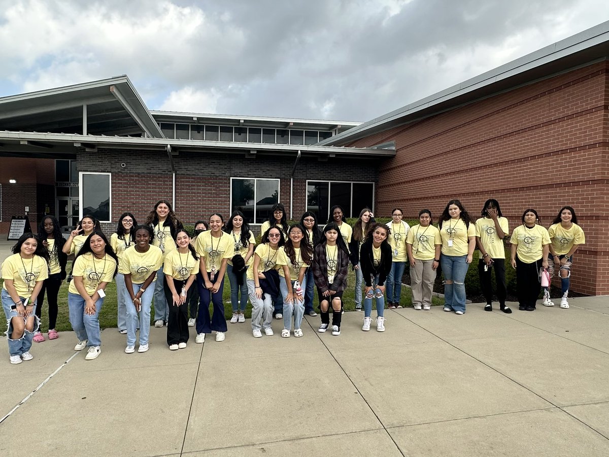 Cindy Rodriguez (@jrodsfam) on Twitter photo Women in STEM! Thank you <a href="/TechTitansTexas/">Tech Titans</a> and <a href="/TECCeast/">TECC East</a> for hosting our students and giving them the opportunity to learn from successful professional women in the STEM fields. <a href="/LHSHarmon/">LHS Harmon Campus</a> @MMoodyLHSH Women in STEM! Thank you <a href="/TechTitansTexas/">Tech Titans</a> and <a href="/TECCeast/">TECC East</a> for hosting our students and giving them the opportunity to learn from successful professional women in the STEM fields. <a href="/LHSHarmon/">LHS Harmon Campus</a> @MMoodyLHSH