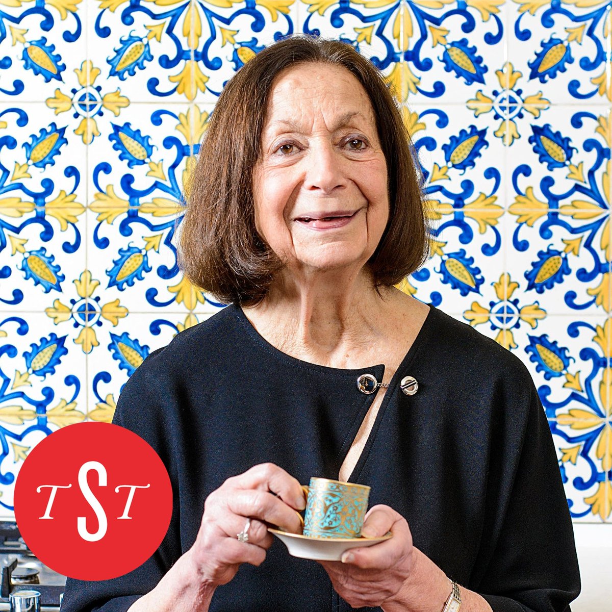 Legendary cookbook author Claudia Roden joins us this week to talk about her career, her singular style of food writing, and more. Plus, one of her biggest fans — Chef @ottolenghi — shares a favorite recipe inspired by one of Claudia’s dishes. Listen: splendidtable.org/episode/2021/0…