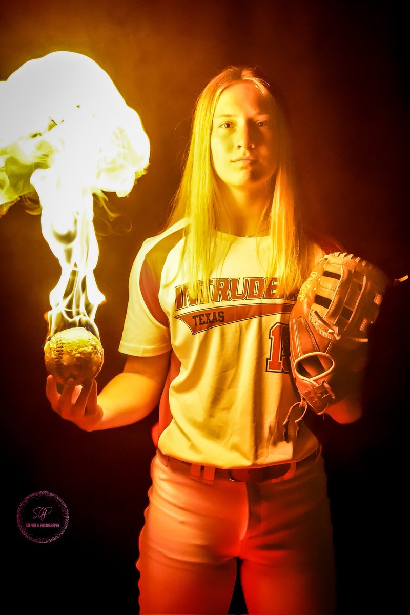 SGaytan021's tweet photo. #actionphotography #actionphotographer #sportsphotography #sportsphotographer #texasphotographer #softballife #softballplayer #softballphotographer #batter #softballphotography #softballdreams #softballpassion #softballstrong #katytx #stephiegpics https://t.co/sqNZE3sY72