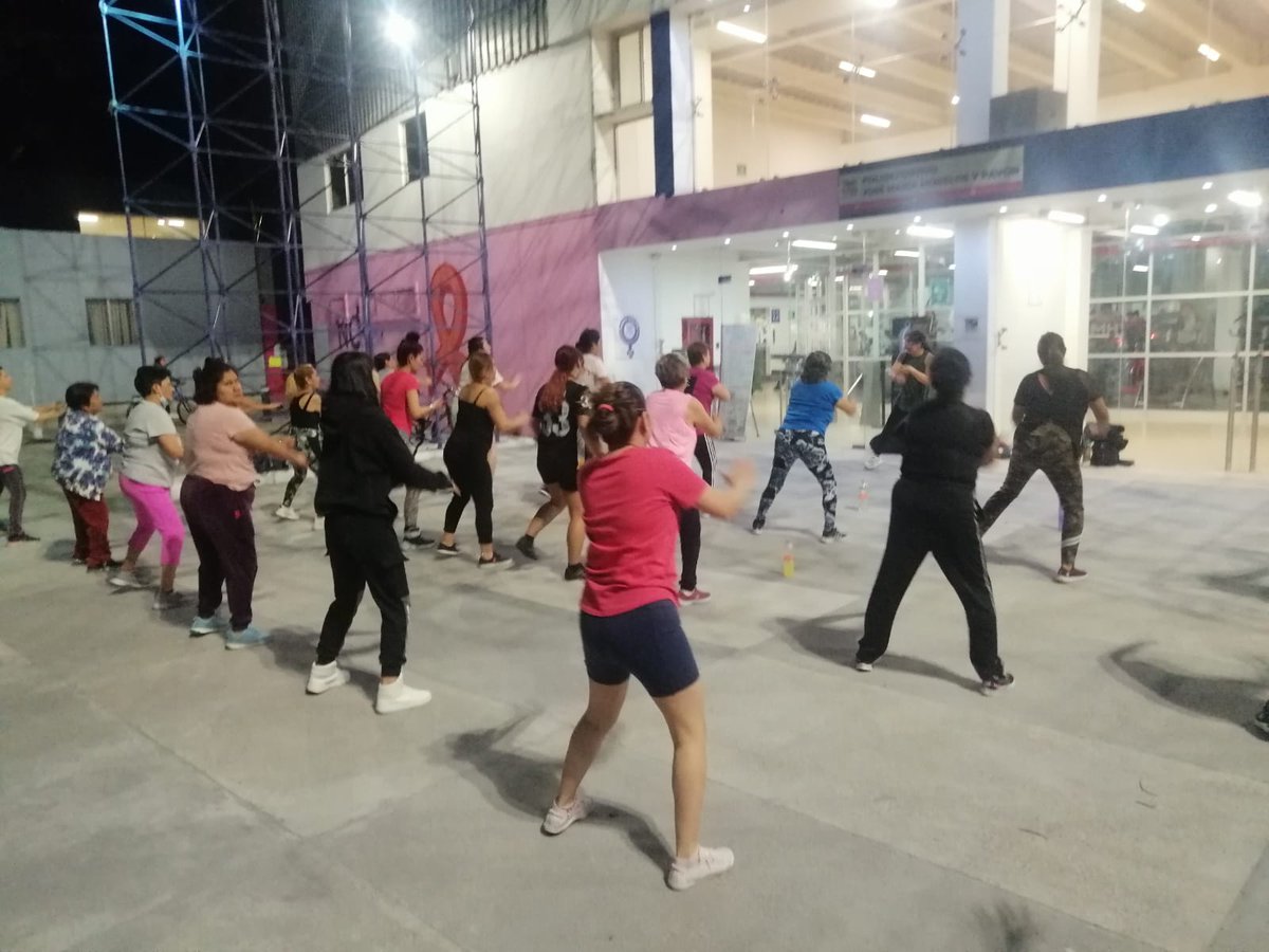 Alcaldía MH Desarrollo Social (@mhdessocial) on Twitter photo 📍En el Deportivo José María Morelos y Pavón las clases de zumba son gratis.💃🏾
Los miércoles y viernes de 19:00 a 20:00 hrs.
🏃🏽♀️Te esperamos, pregunta en la administración por la profesora Norma para recibir  tu clase 🙌🏾 📍En el Deportivo José María Morelos y Pavón las clases de zumba son gratis.💃🏾
Los miércoles y viernes de 19:00 a 20:00 hrs.
🏃🏽♀️Te esperamos, pregunta en la administración por la profesora Norma para recibir  tu clase 🙌🏾