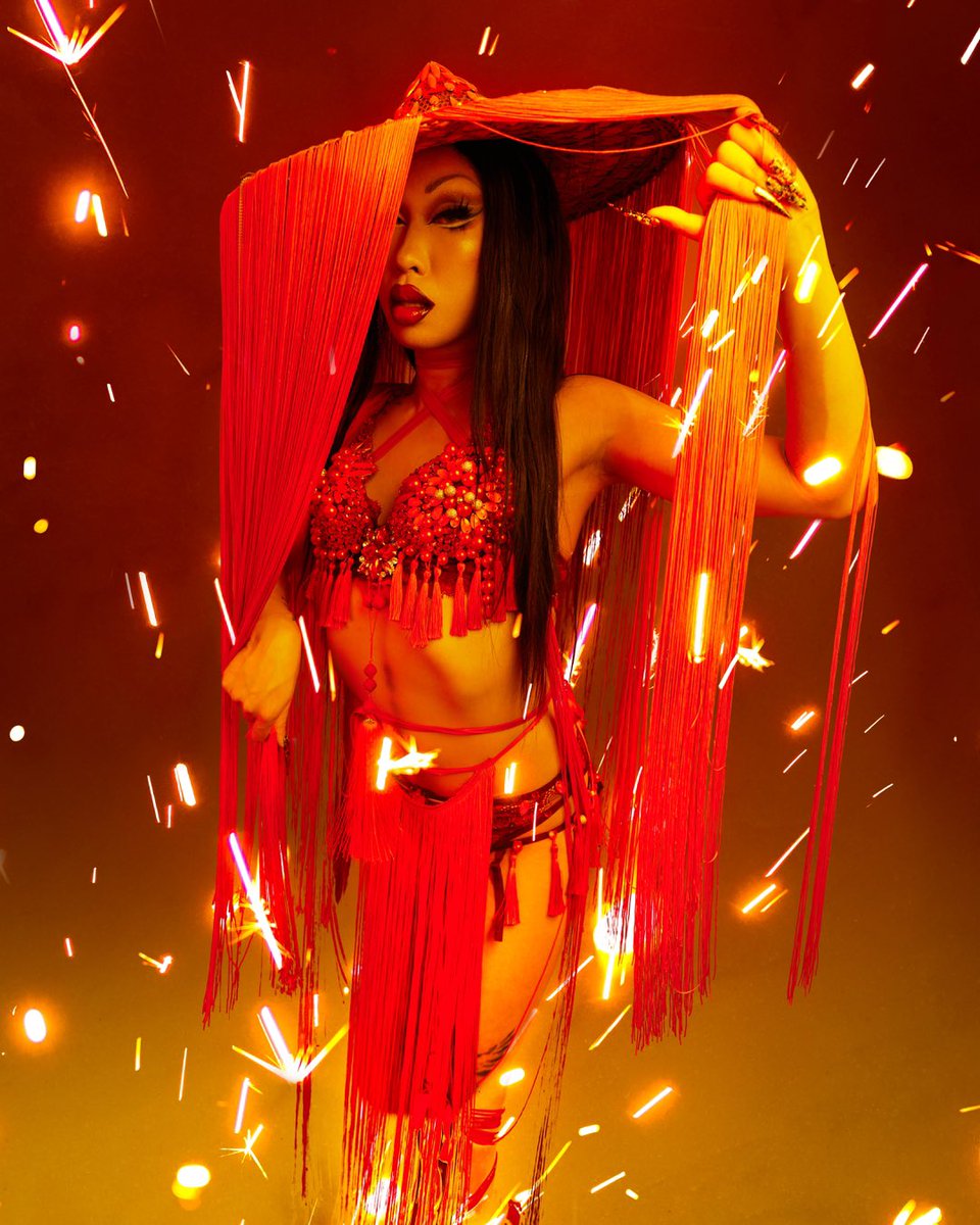 Meet <a href="/Thesukidoll/">The Suki Doll</a> 🔥
Such a pleasure to spend a day photographing this beautiful, talented, fierce queen in her latest design. Suki is a Toronto based Drag Artist &amp; garment designer and is sooo cunty irl I was shaking!!!! I’m a stan ❤️❤️❤️