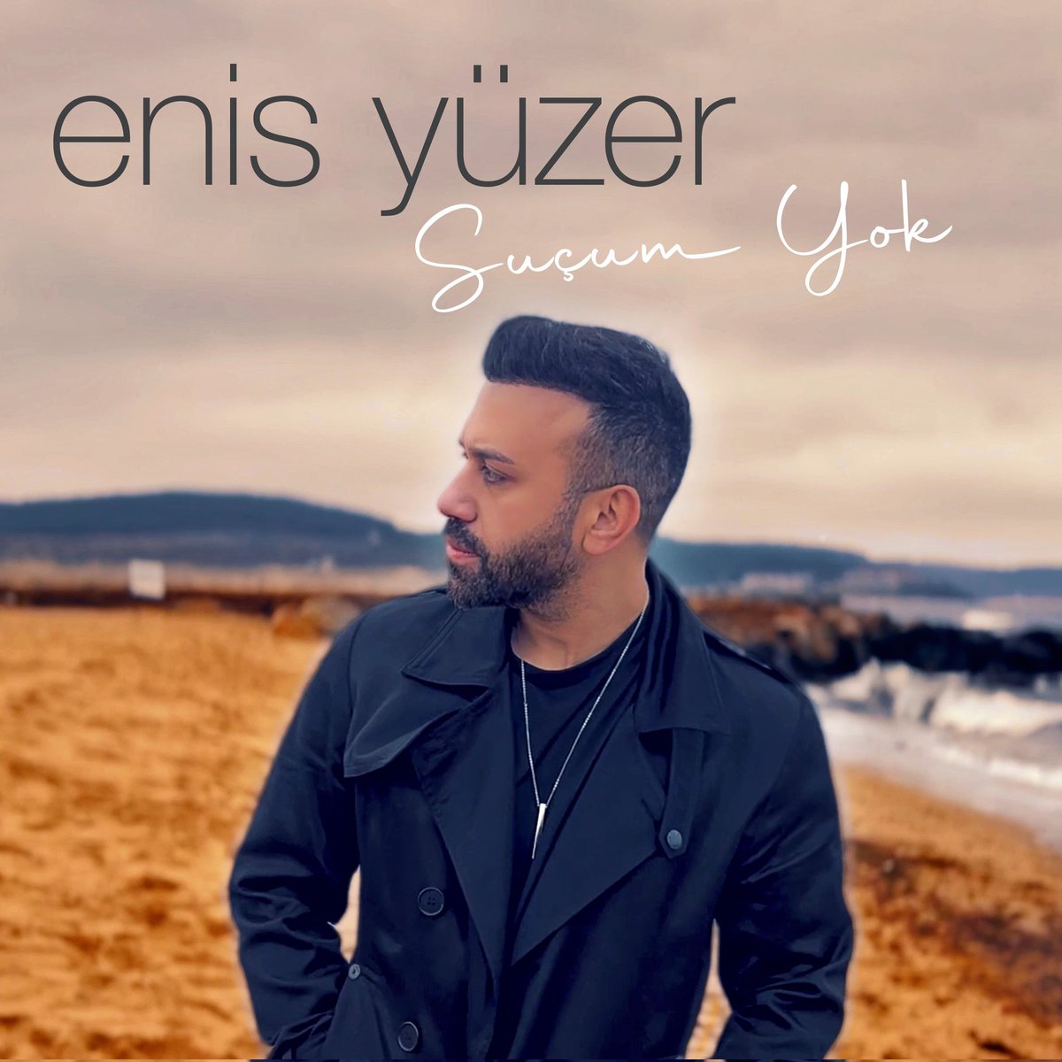 EnisYuzer's tweet photo. SUÇUM YOK 
söz-müzik:Enis Yüzer
düzenleme:Enis Yüzer
prodüktör: Enis Yüzer 
yapım: @Recordspica
yapımcı: @nehirkiyici 
süpervizör: Enis Yüzer 
mix-mastering: Ertuğrul Sağlam 
radyo pr: @kurtulusBUgDay
klip yönetmen: Enis Yüzer &amp; Tora Çolak
kapak tasarım: Bünyamin Kanaş https://t.co/TxL8YySsCs