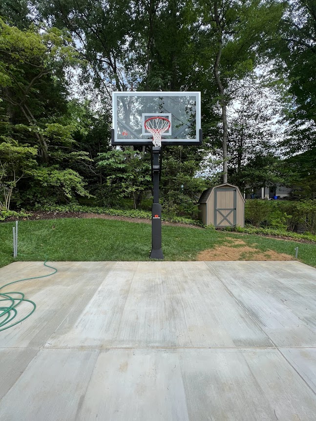 BBallsInstaller's tweet photo. Have you considered how much fun your family will have with an outdoor basketball hoop? Basketball Installers offer the most reliable installation services to make it happen! Schedule an appointment with us now or call for assistance at (443) 472-4500! https://t.co/vVOmxF9lrc