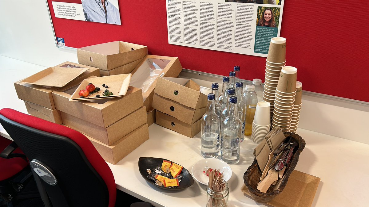 FromFarmToForks's tweet photo. Can’t grumble at a few pieces of fruit left over. #businesslunch #lancastercatering new water next week pure filtered in house, less packaging, few mile’s &amp; better quality https://t.co/VukeEj7Ad0