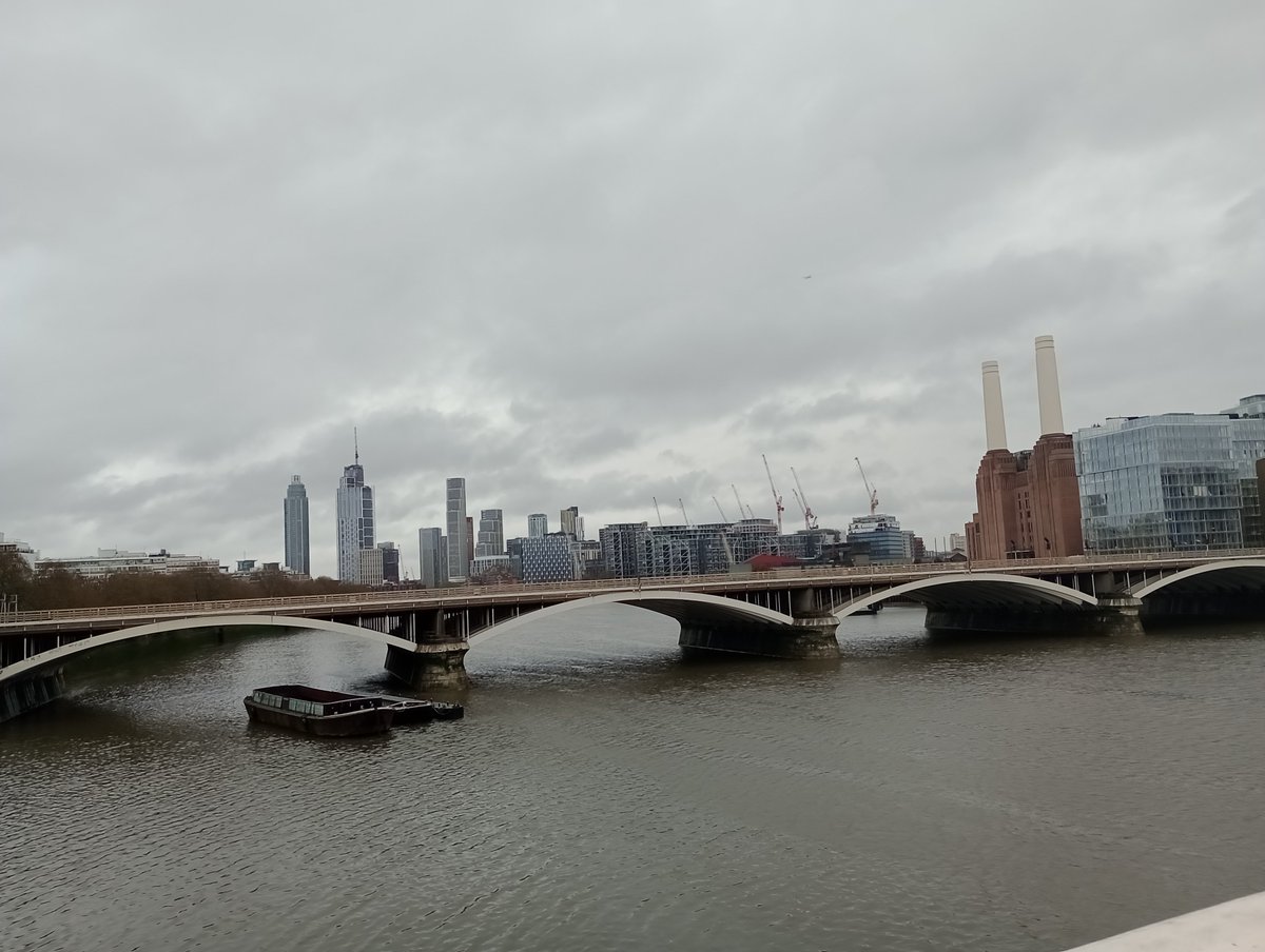 GBurns24601's tweet photo. https://t.co/FL2TOauzav
Not a bad pace for my post-work run, especially since for most of it I was running into an absolute sod of a headwind!
#postworkrun #fridayrunning #marathontraining #londonmarathon2023 https://t.co/pcGP9TUMwo