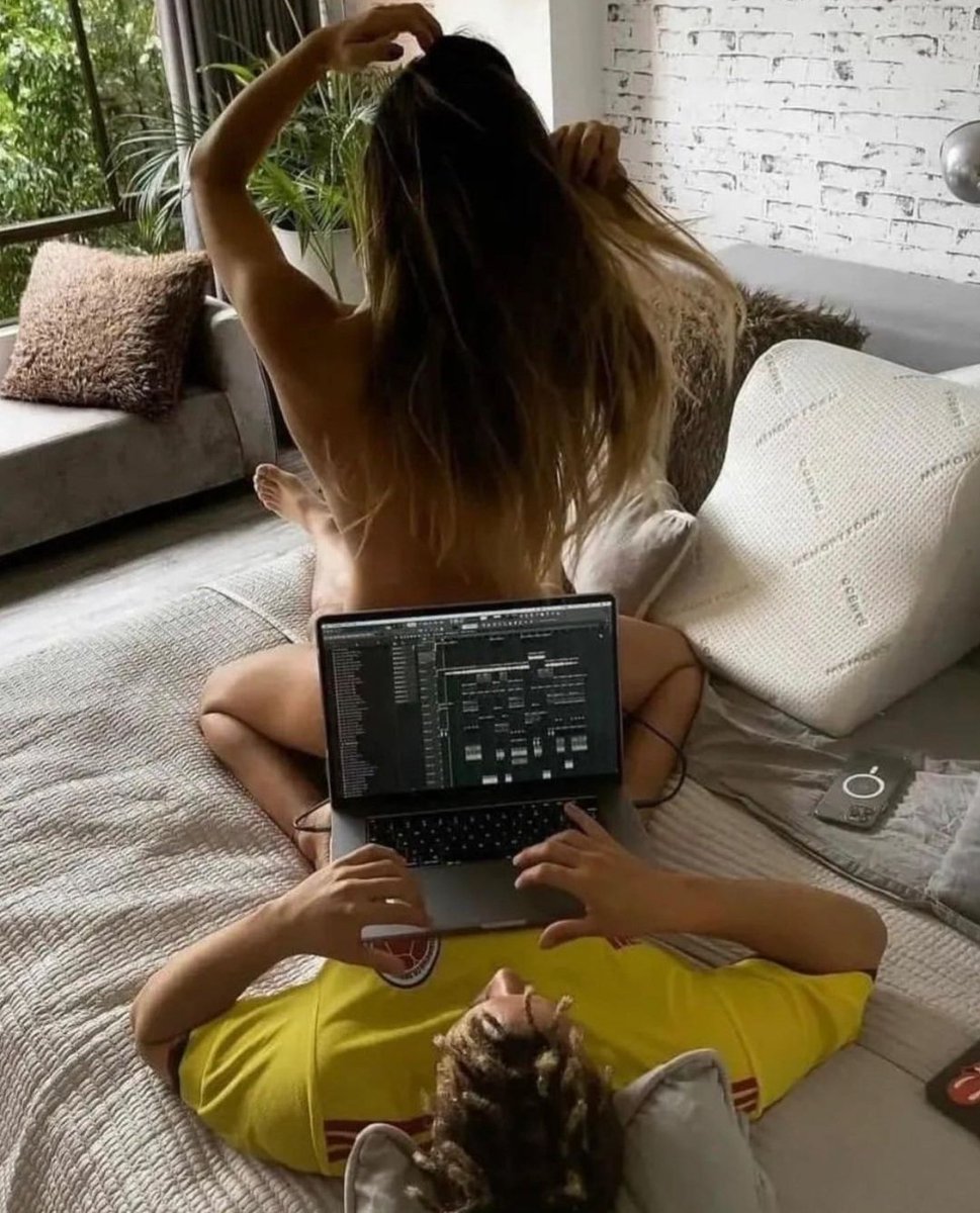 scorpbeat's tweet photo. If you want free Beat , be sure to follow my YouTube channel, something strange will happen soon, including placing free links.
.
https://t.co/AXWAbmJxvV
.
.
#DonaldTrump #Trump #LoveIsBlindS4 #music #flstudio #drillmusic #trapmusic #typebeat #lilpump #drake #typebeat2023 https://t.co/nkGxde2xSO