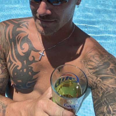 NachoBaby_Daddy's tweet photo. #NewProfilePic https://t.co/IRtpUC1E6x